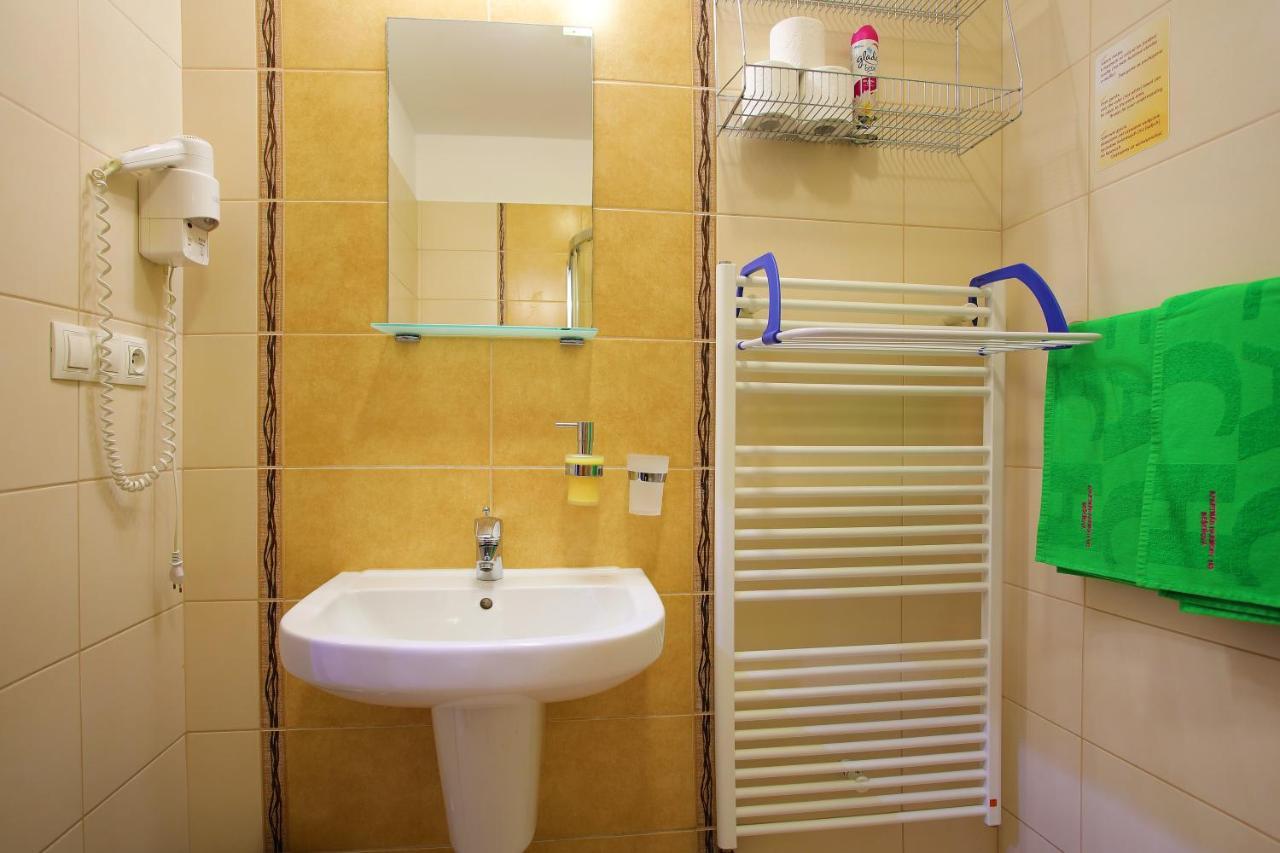 Apartman Studio Lux S Terasou Harmony V Thermal Parku Besenova S Vyhladom Na Bazeny 외부 사진