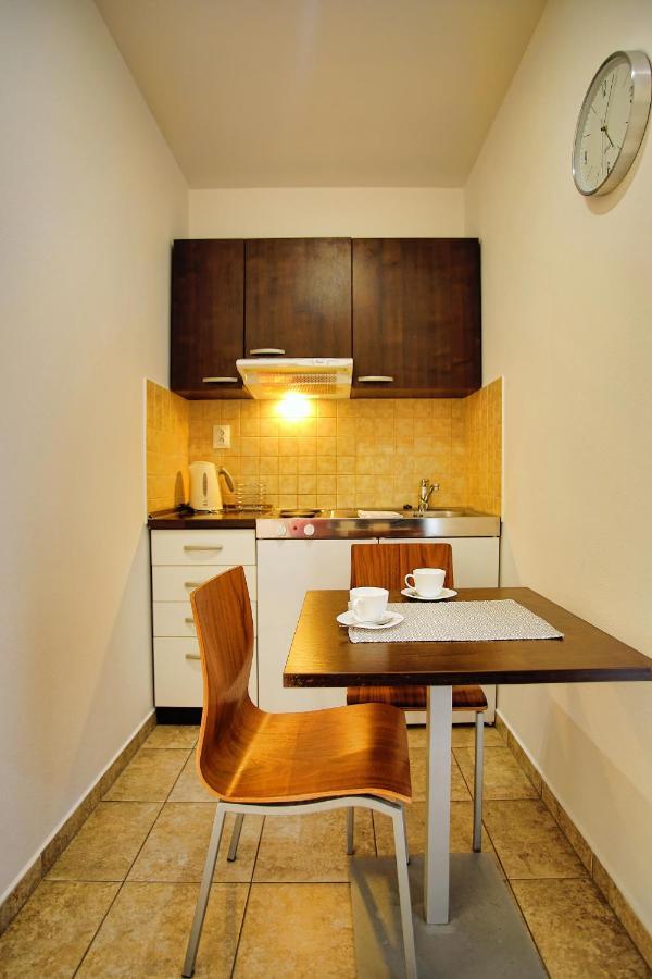 Apartman Studio Lux S Terasou Harmony V Thermal Parku Besenova S Vyhladom Na Bazeny 외부 사진